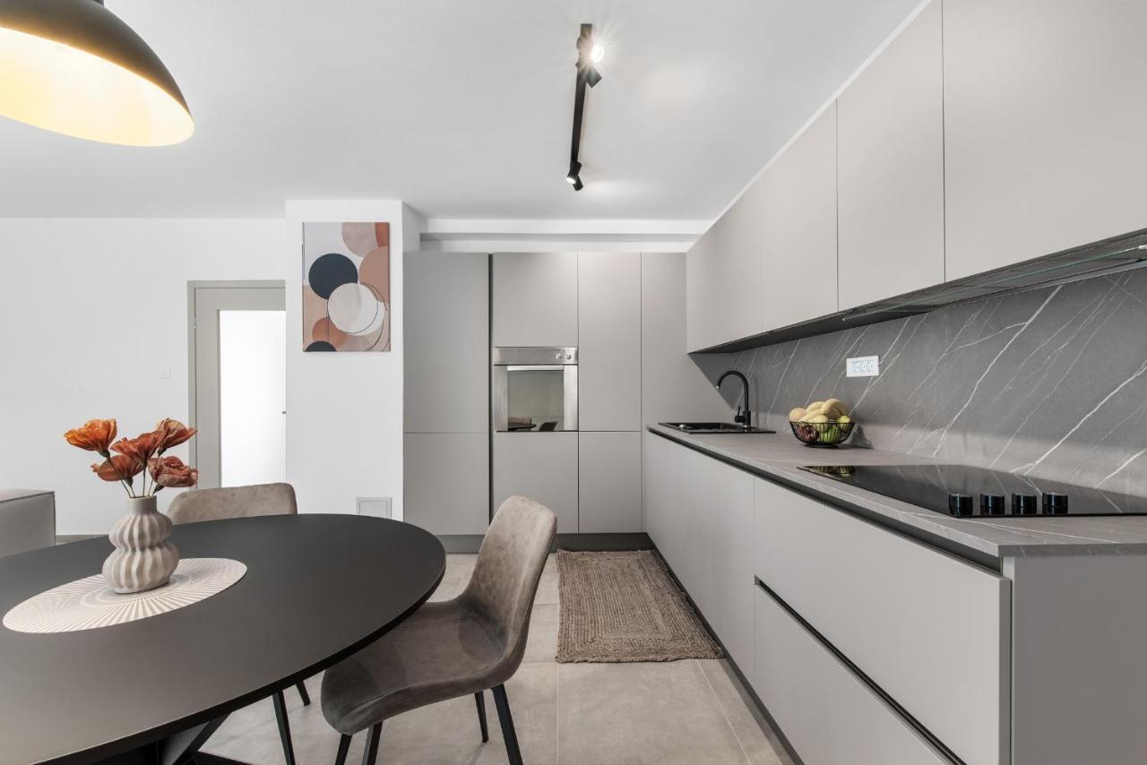 Poli Nona - Renovated In 2023 Apartment Пореч Екстериор снимка