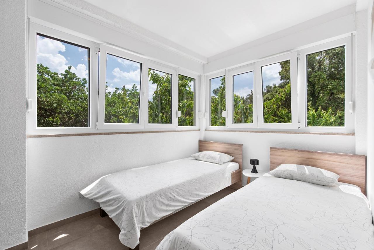 Poli Nona - Renovated In 2023 Apartment Пореч Екстериор снимка