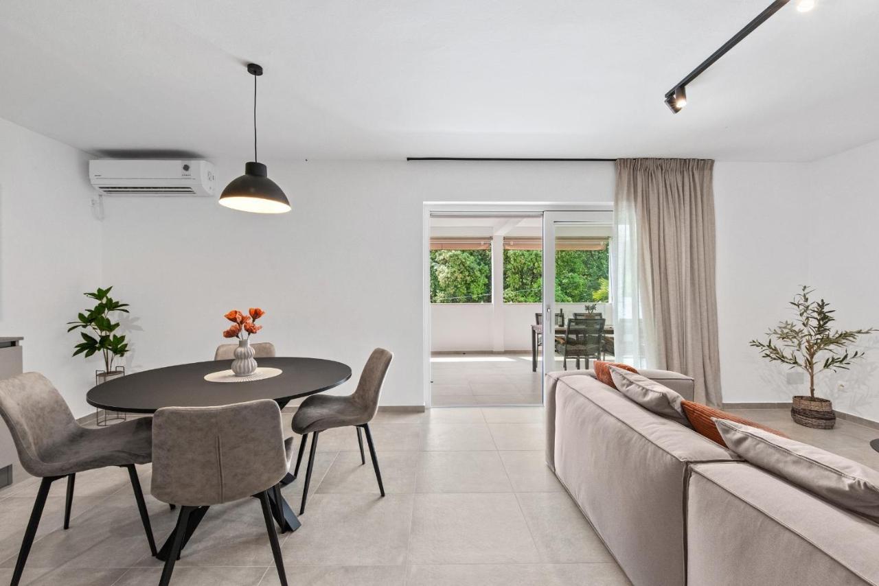 Poli Nona - Renovated In 2023 Apartment Пореч Екстериор снимка